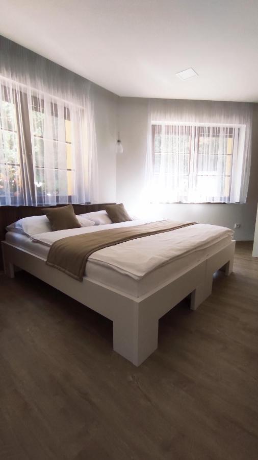 Apartmany Na Vyhlidce Paseka  Exterior photo